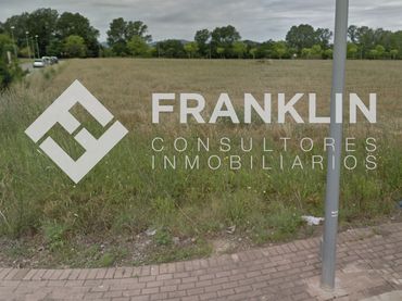 Terreno industrial en venta en La Bisbal d'Empordà