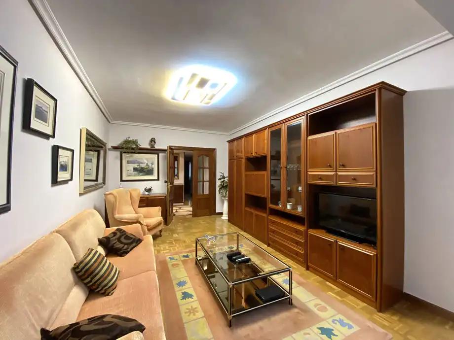 Sala d'estar de Pis en venda en Vitoria - Gasteiz amb Calefacció, Terrassa i Traster