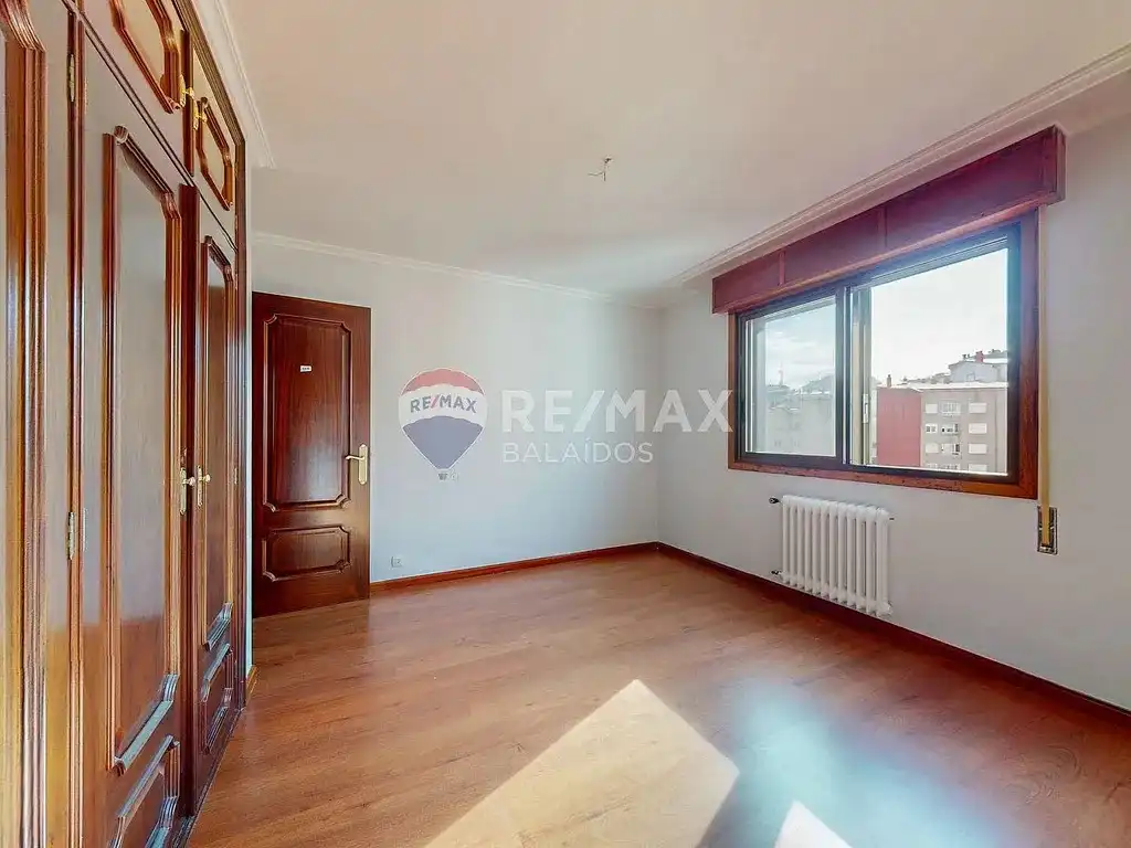 Bedroom of Flat for sale in Vigo   with Heating, Parquet flooring and Terrace