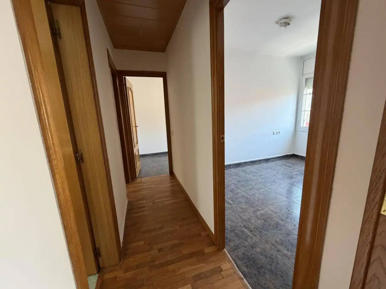 Piso en venta en Sabadell con Calefacción y Parquet