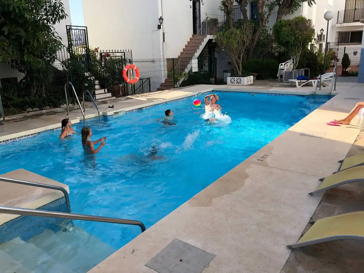 Piscina de Apartamento en venta en Marbella con Aire acondicionado y Piscina comunitaria