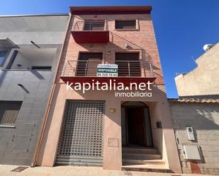 Exterior view of Single-family semi-detached for sale in La Pobla Llarga  with Air Conditioner, Terrace and Balcony