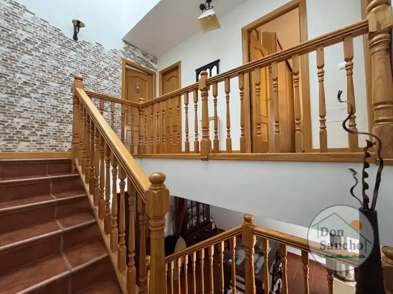 Casa adosada en venta en Cabezón de Pisuerga con Calefacción, Jardín privado y Terraza