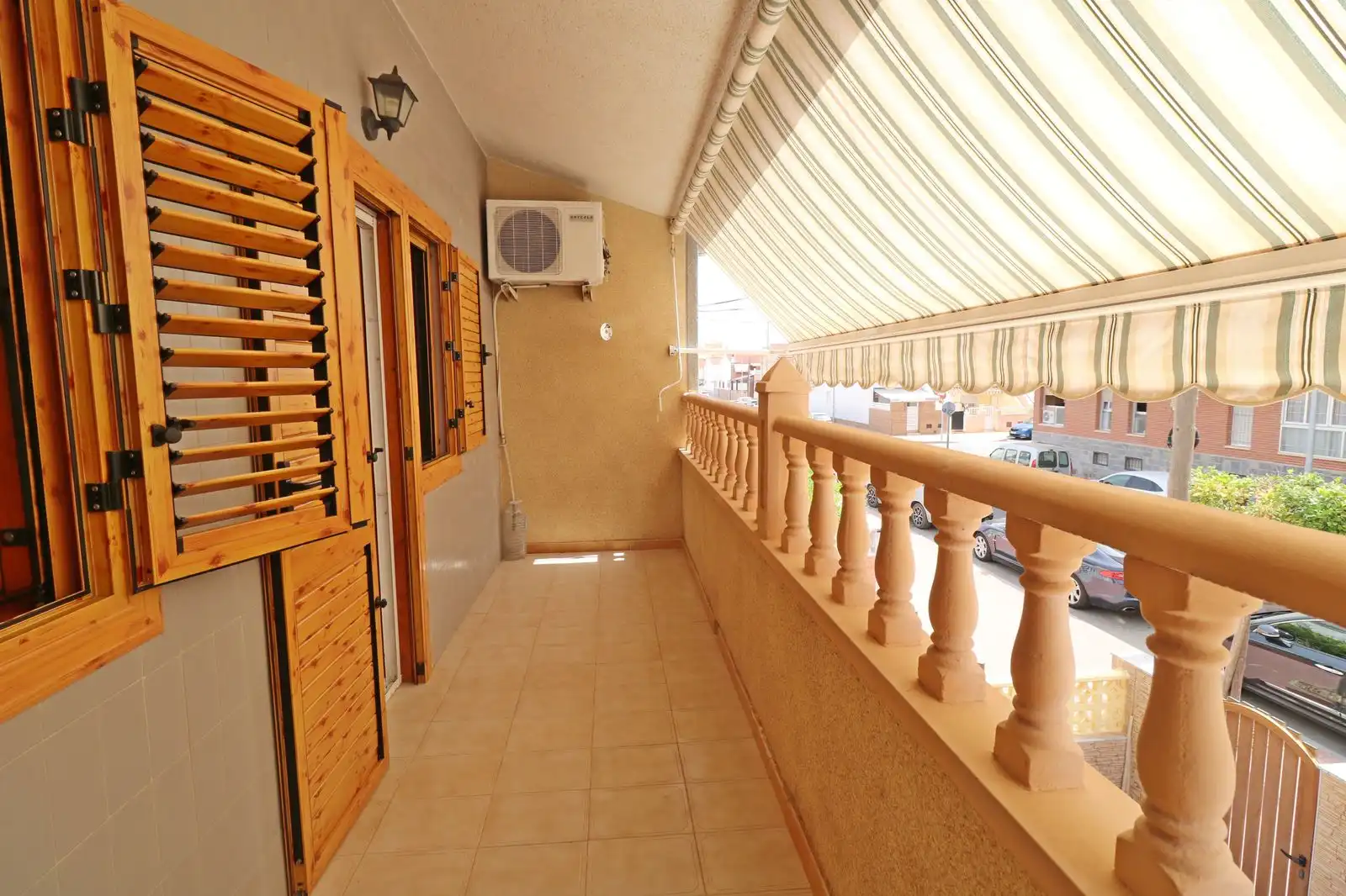 Terrassa de Casa adosada en venda en Torrevieja amb Jardí privat i Terrassa