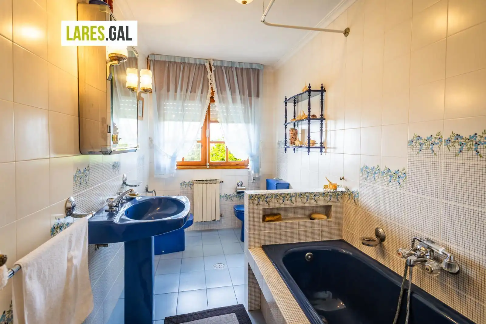 Baño de Casa o chalet en venta en Bueu con Jardín privado, Terraza y Trastero