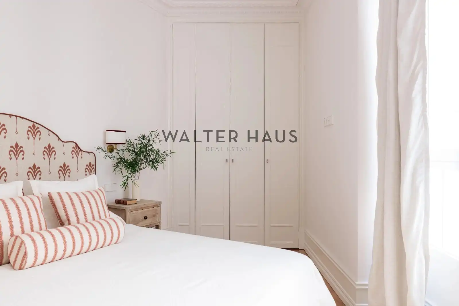 Bedroom of Flat for sale in Chamberí