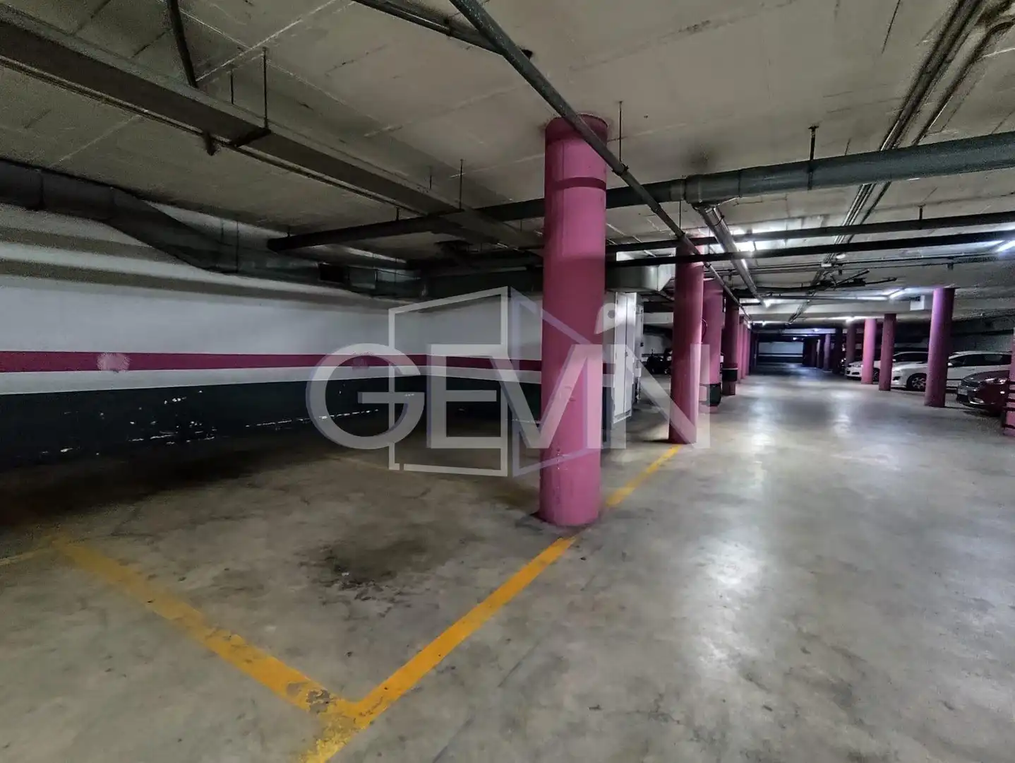 Parking de Piso en venta en Santa Perpètua de Mogoda con Aire acondicionado, Calefacción y Jardín privado