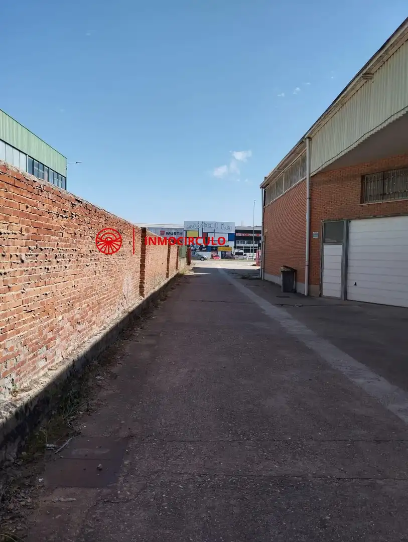 Vista exterior de Nave industrial en venta en Burgos con Calefacción