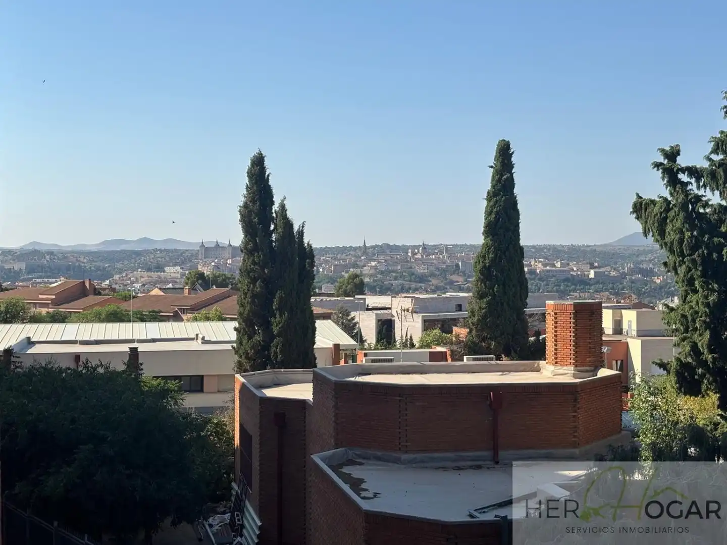 Vista exterior de Pis en venda en Toledo amb Calefacció, Parquet i Terrassa