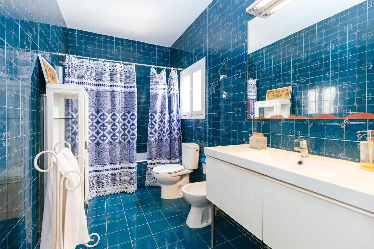 Bany de Casa o xalet en venda en Santa Eulària des Riu amb Calefacció, Jardí privat i Terrassa