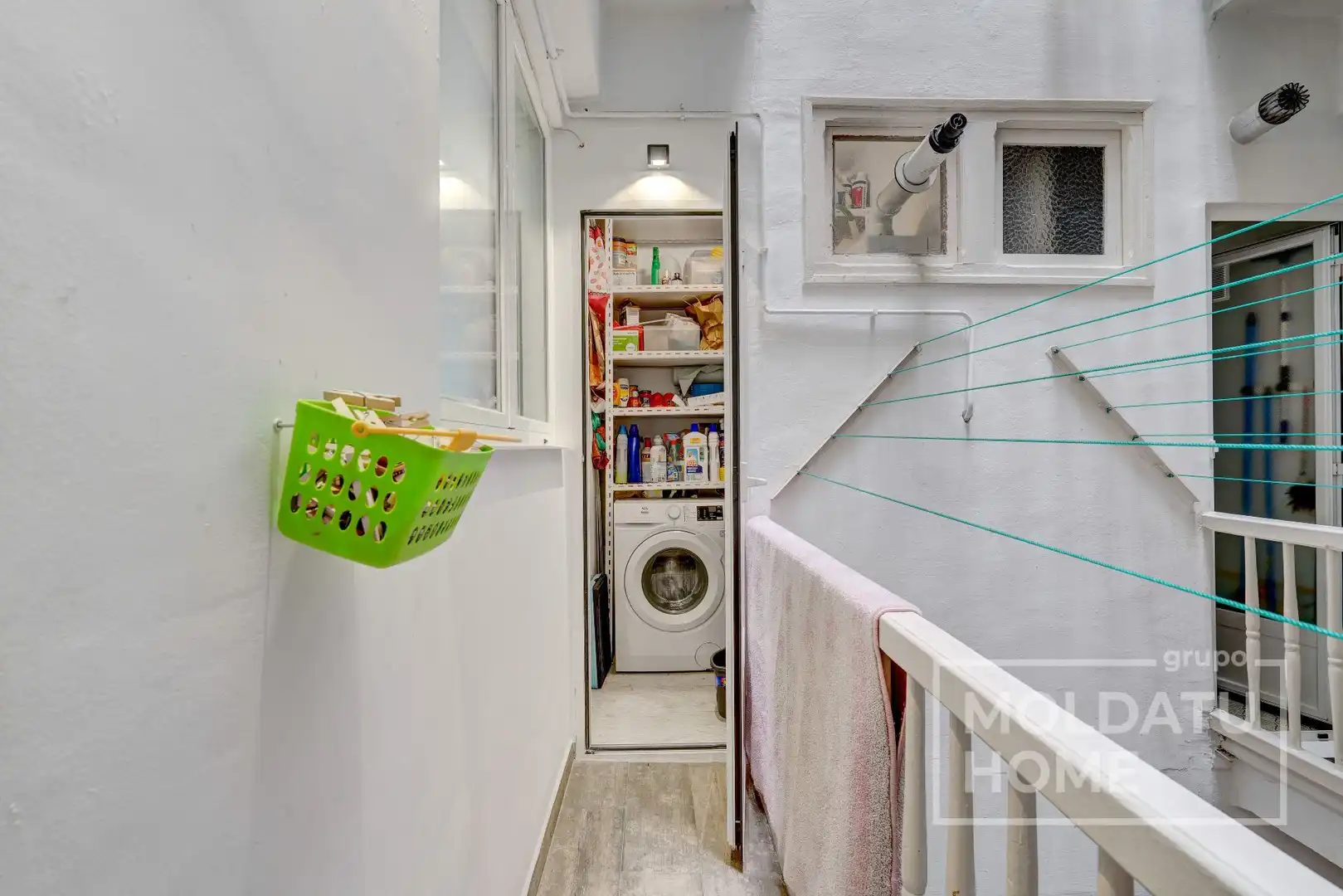 Terraza de Piso en venta en Irun  con Calefacción, Trastero y Amueblado