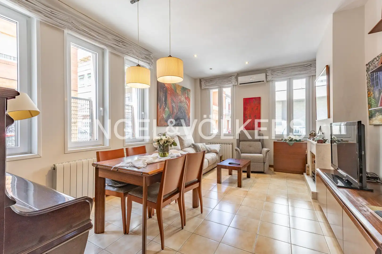 Vista exterior de Casa adosada en venta en Sabadell con Aire acondicionado, Calefacción y Parquet