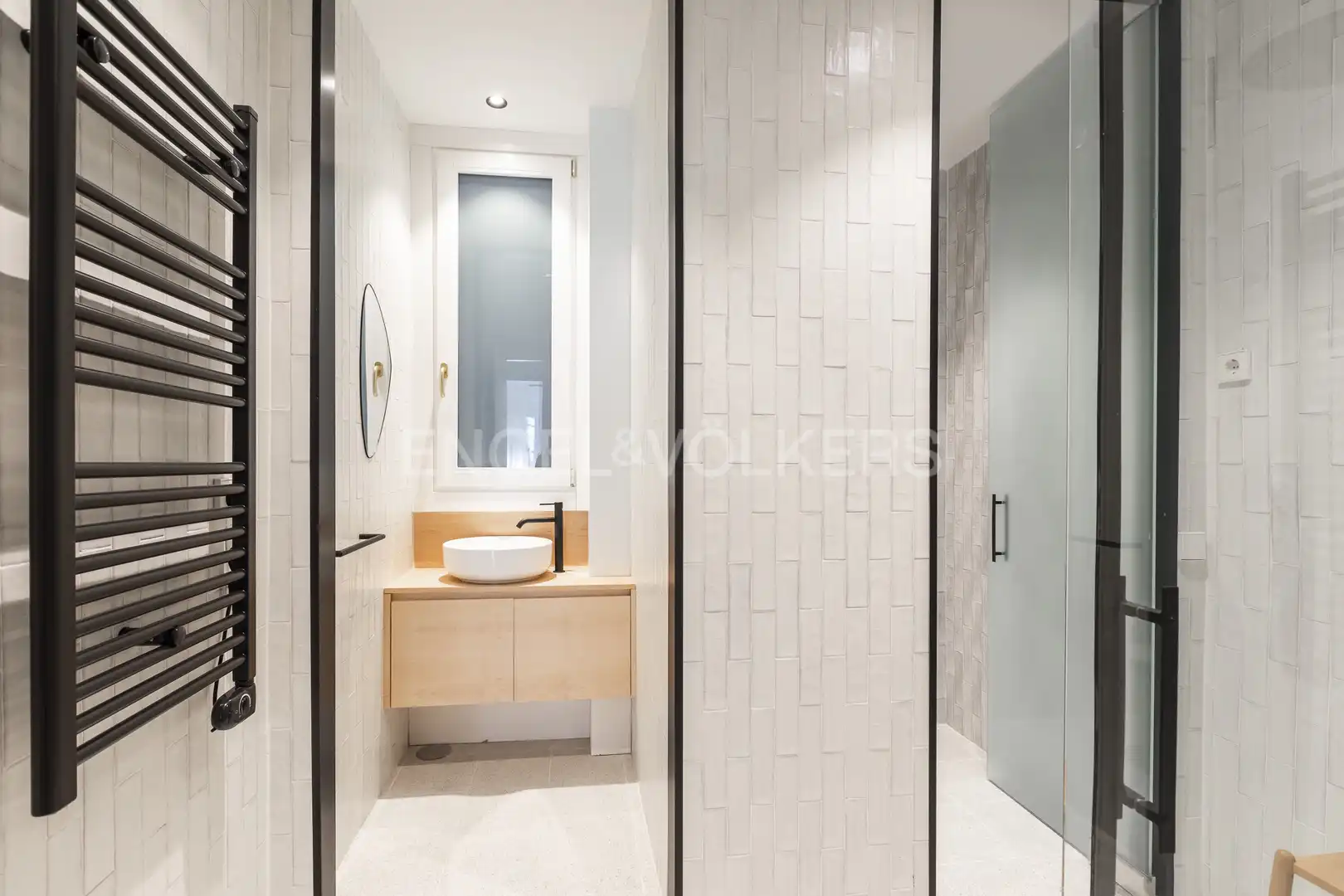 Badezimmer von Wohnung zum Verkauf in Madrid mit Klimaanlage, Heizung und Möbliert