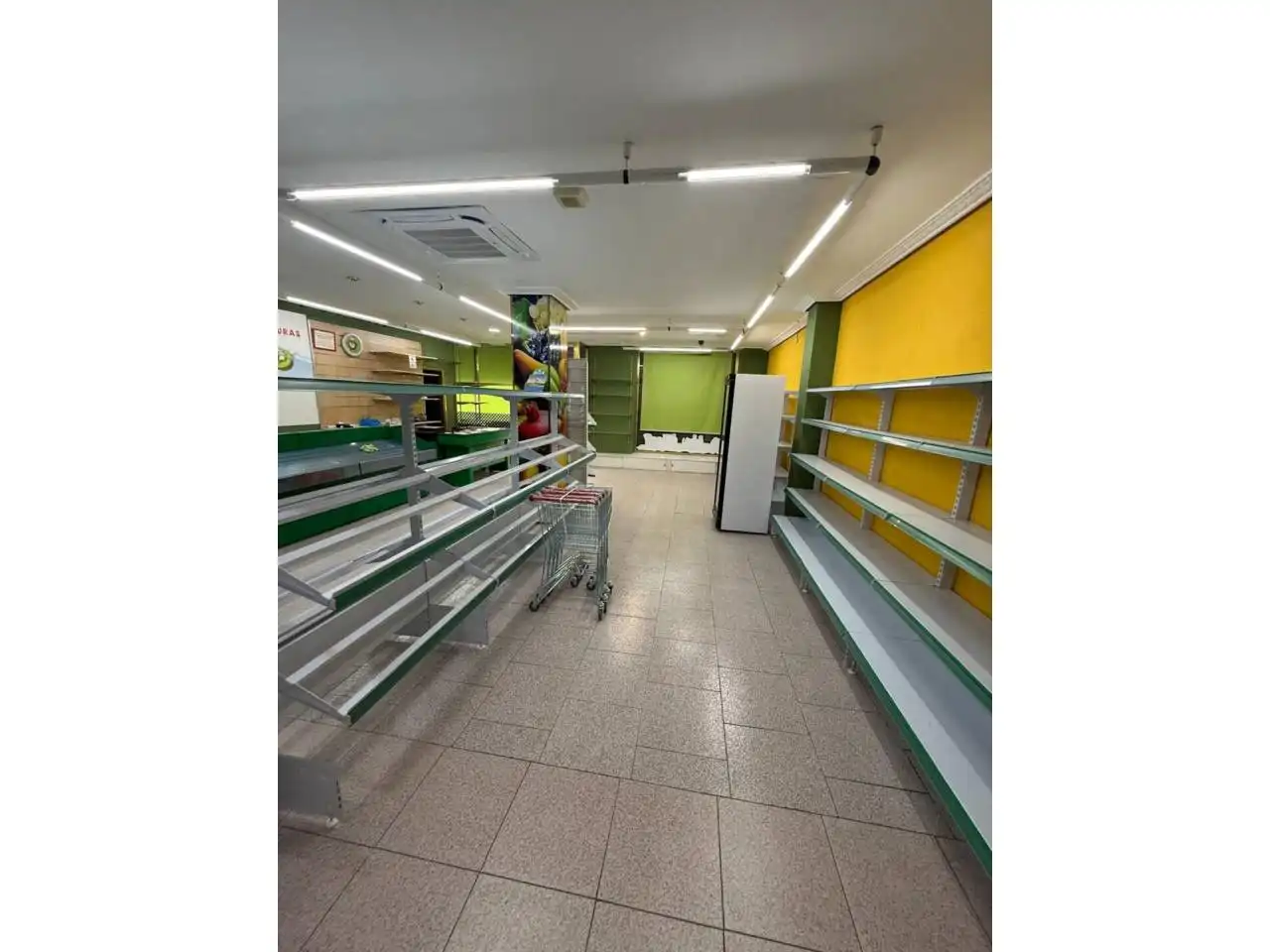 Local comercial en venda a Úbeda
