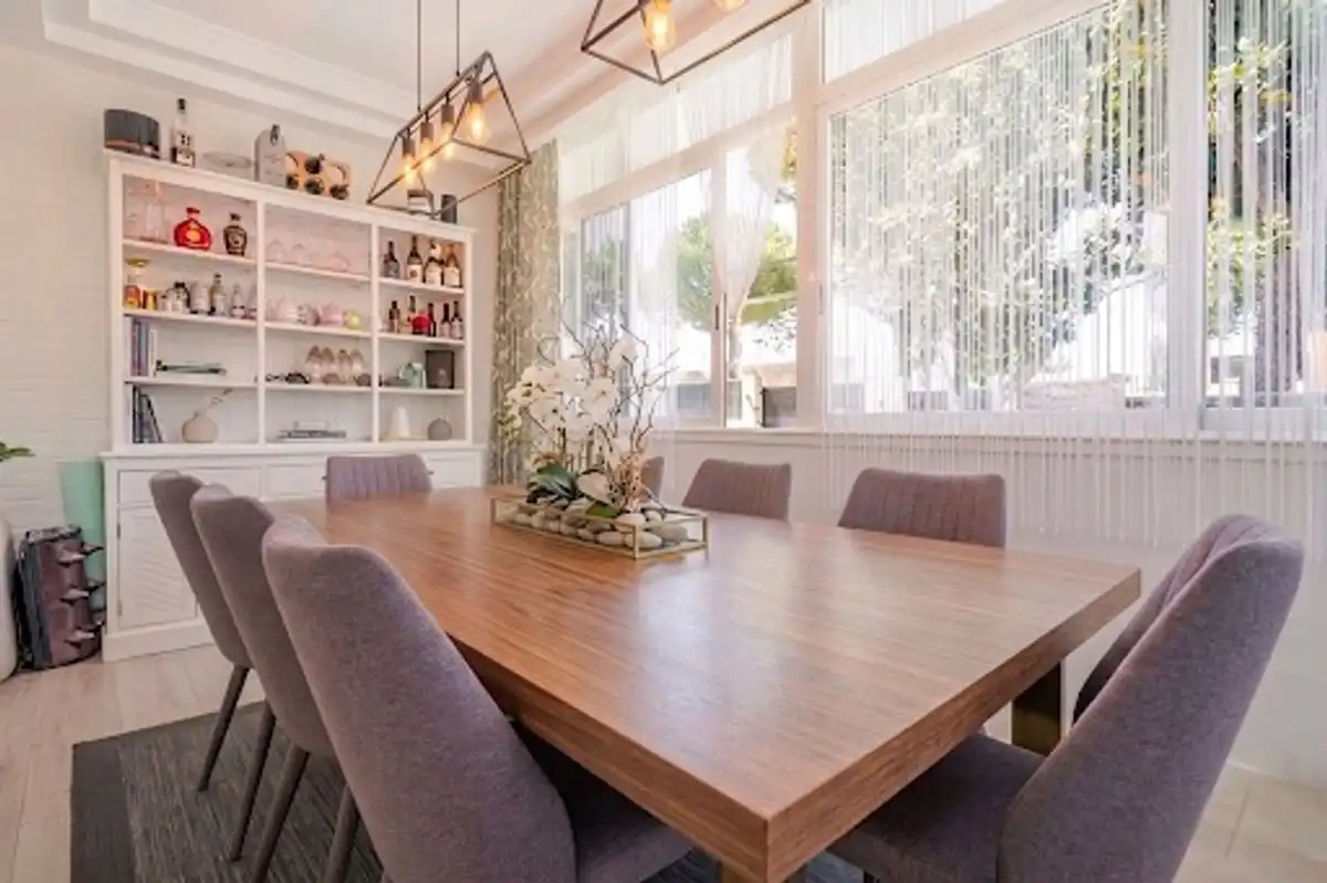 Comedor de Casa o chalet en venta en Boadilla del Monte con Aire acondicionado, Calefacción y Jardín privado