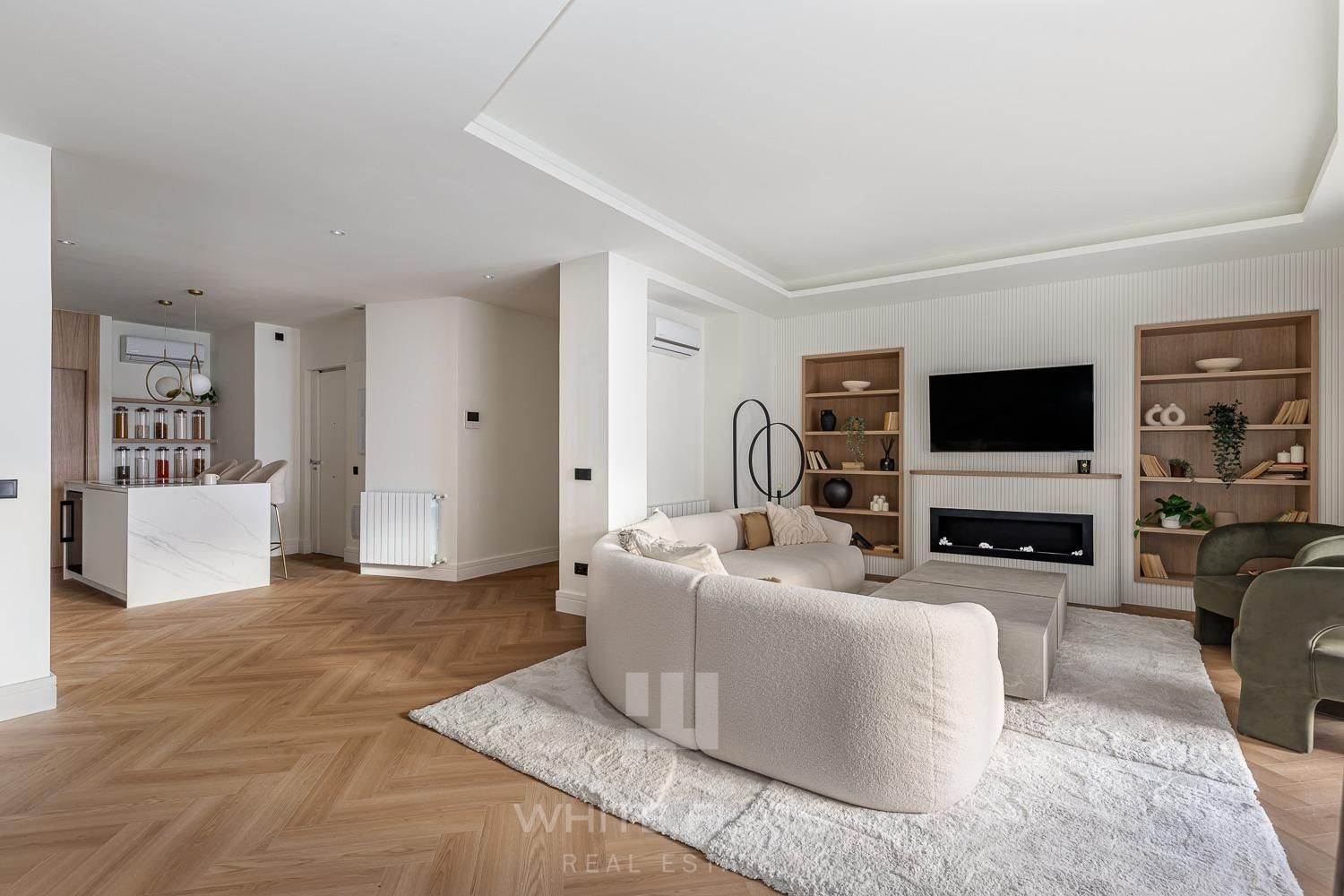 Living room of Flat for sale in  Madrid Capital