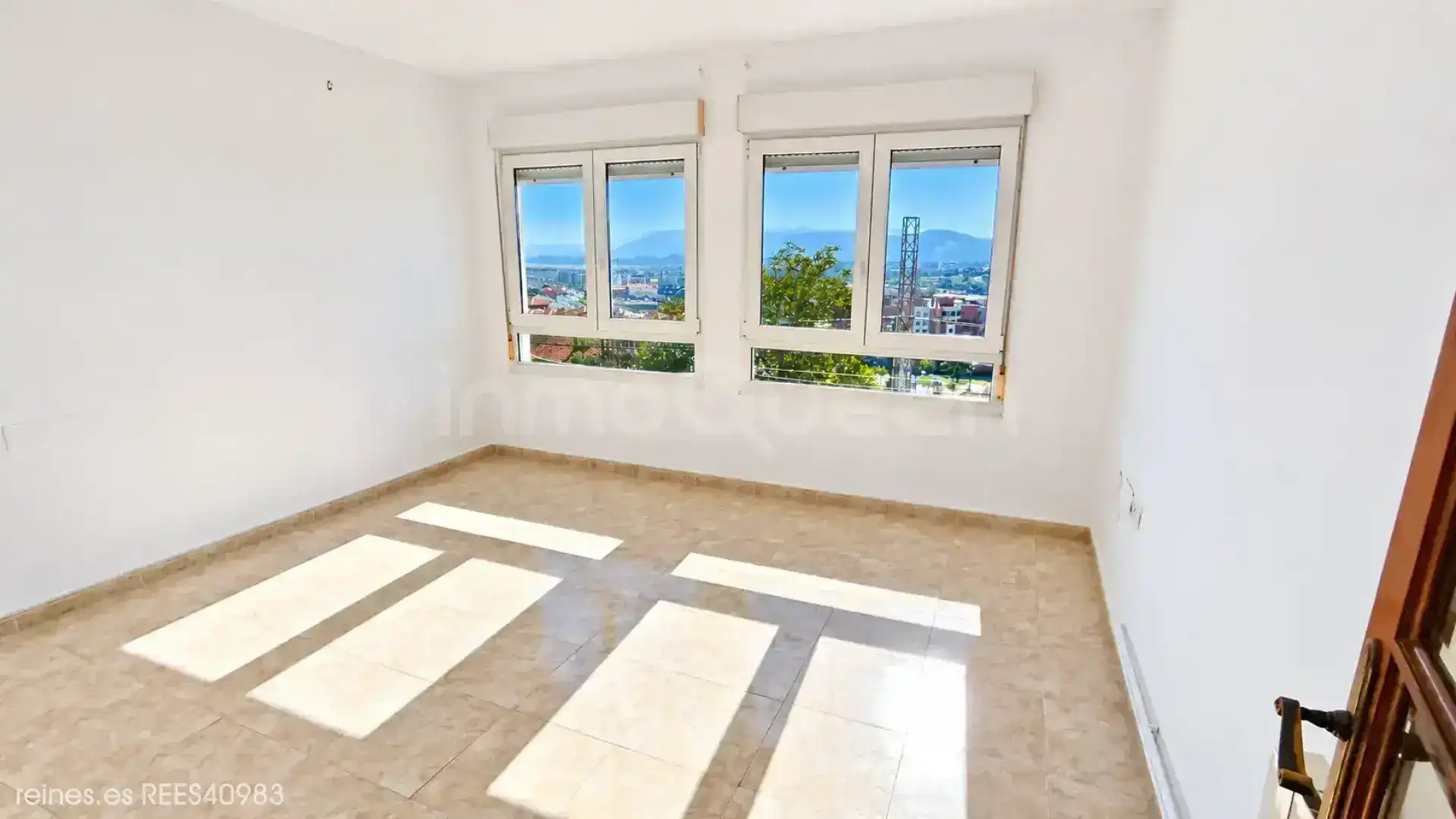 Sala de estar de Piso en venta en Peñacastillo - Nueva Montaña