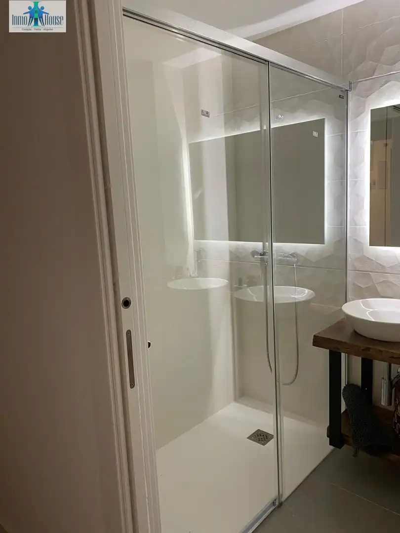 Bathroom of Apartments for sale in Albacete  with Heating, Storage room and Furnished