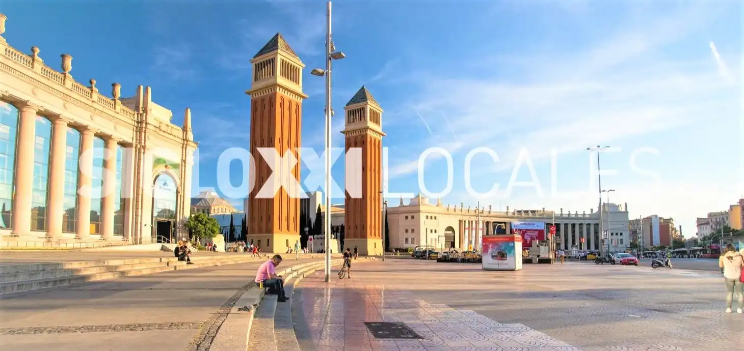 Vista exterior de Local de alquiler en Barcelona con Aire acondicionado