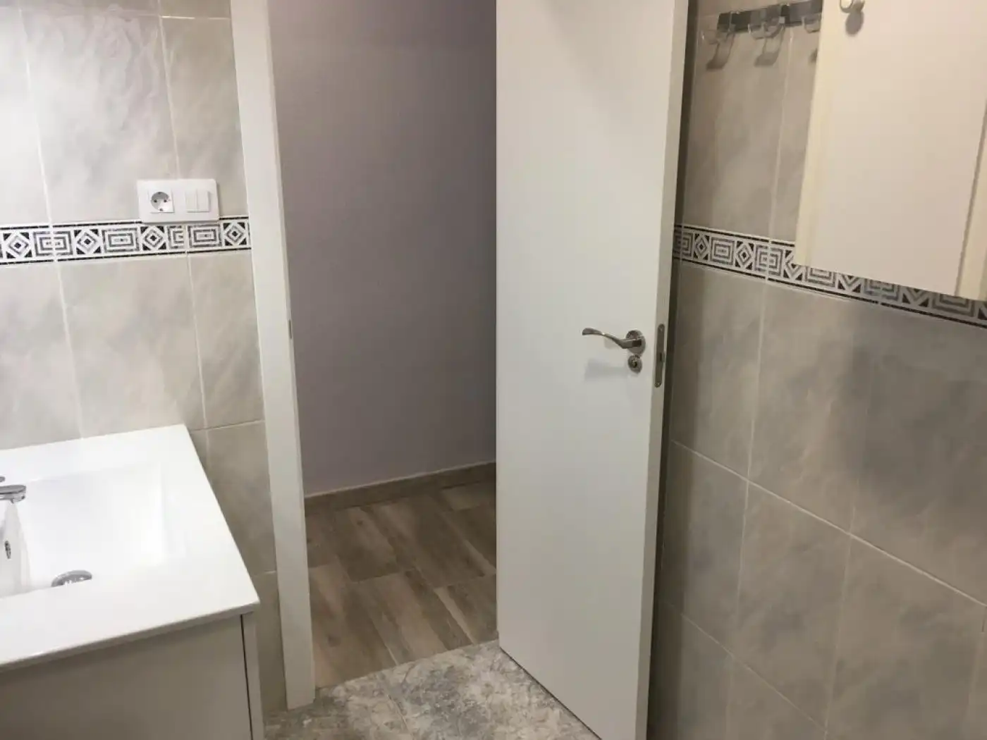 Bany de Pis de lloguer en Valencia amb Terrassa, Moblat i Balcó