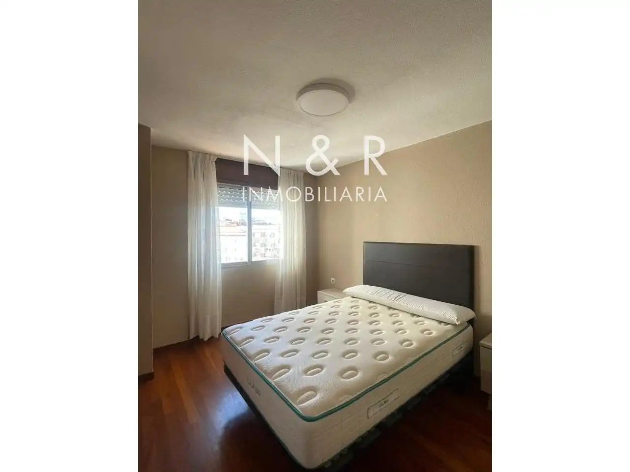 Bedroom of Flat for rent in Santiago de Compostela   with Furnished
