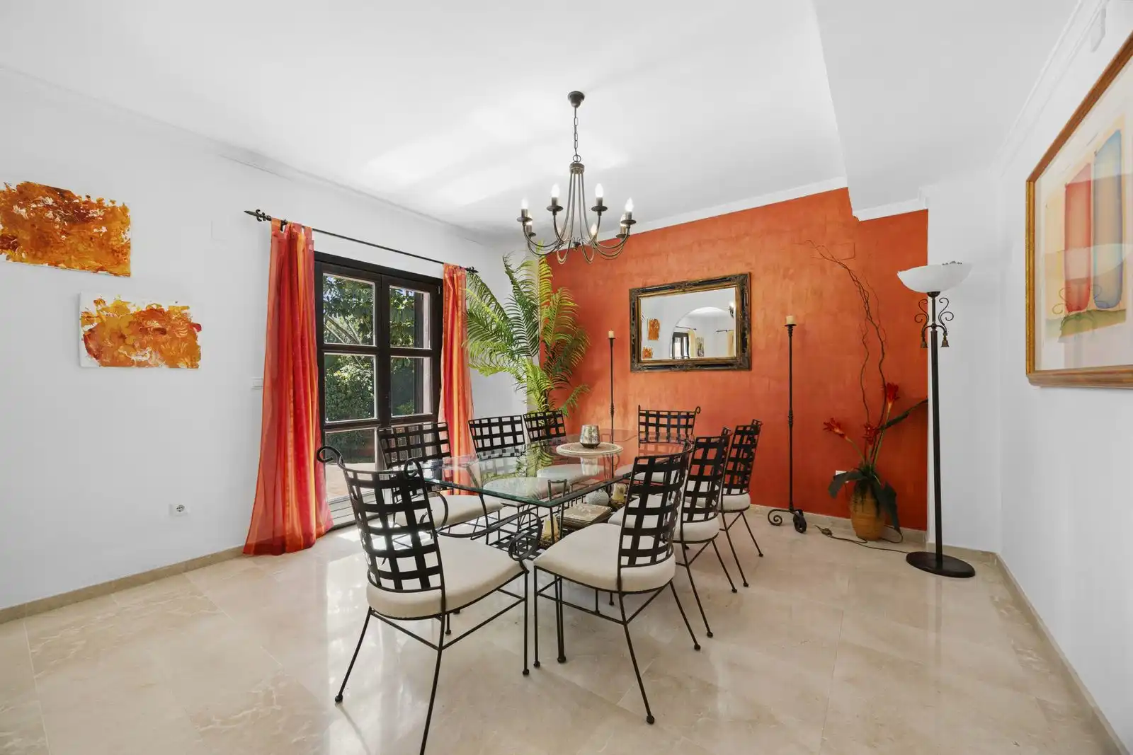 Chalet con piscina en venta en San Pedro de Alcántara, imagen 9