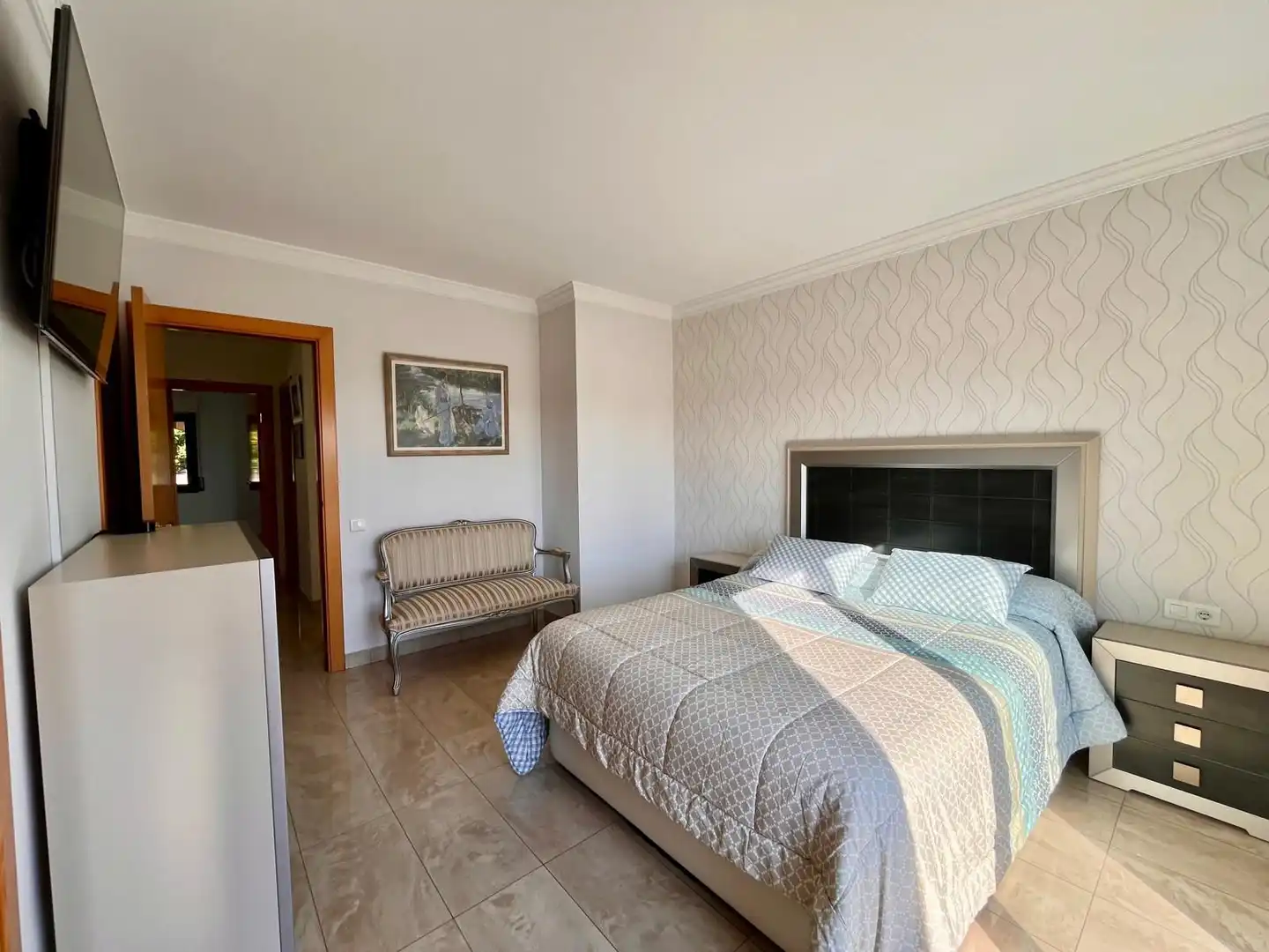 Habitación de Casa adosada en venta en Vilanova i la Geltrú con Calefacción, Jardín privado y Terraza
