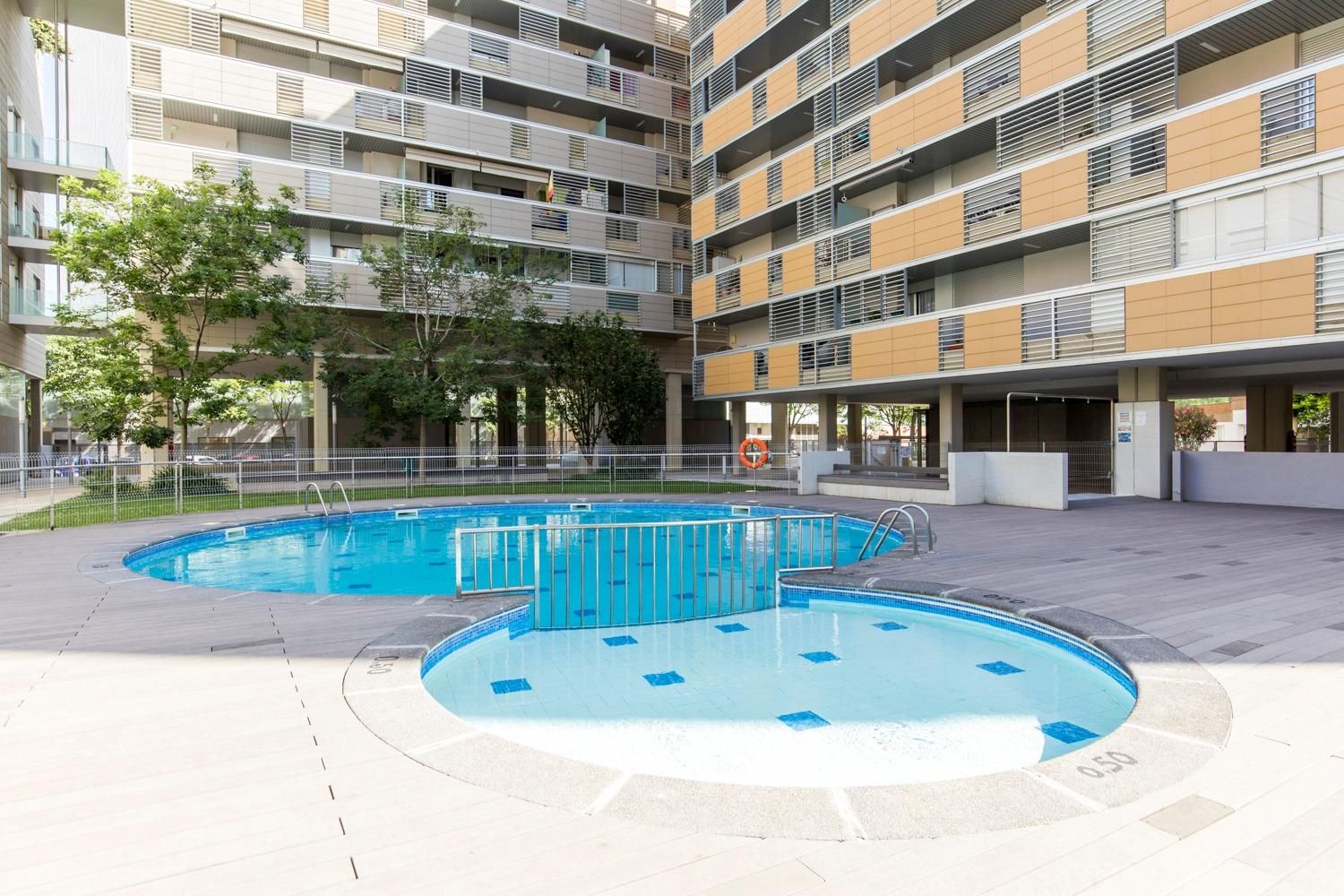 Piscina de Àtic en venda en  Zaragoza Capital amb Aire condicionat, Calefacció i Jardí privat