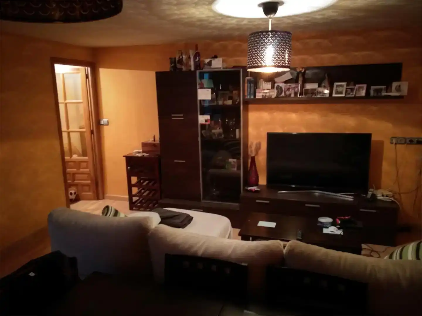 Sala de estar de Casa adosada en venta en Dueñas con Parquet, Amueblado y Horno