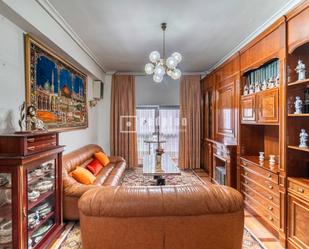 Living room of Flat for sale in  Madrid Capital  with Heating, Parquet flooring and Terrace