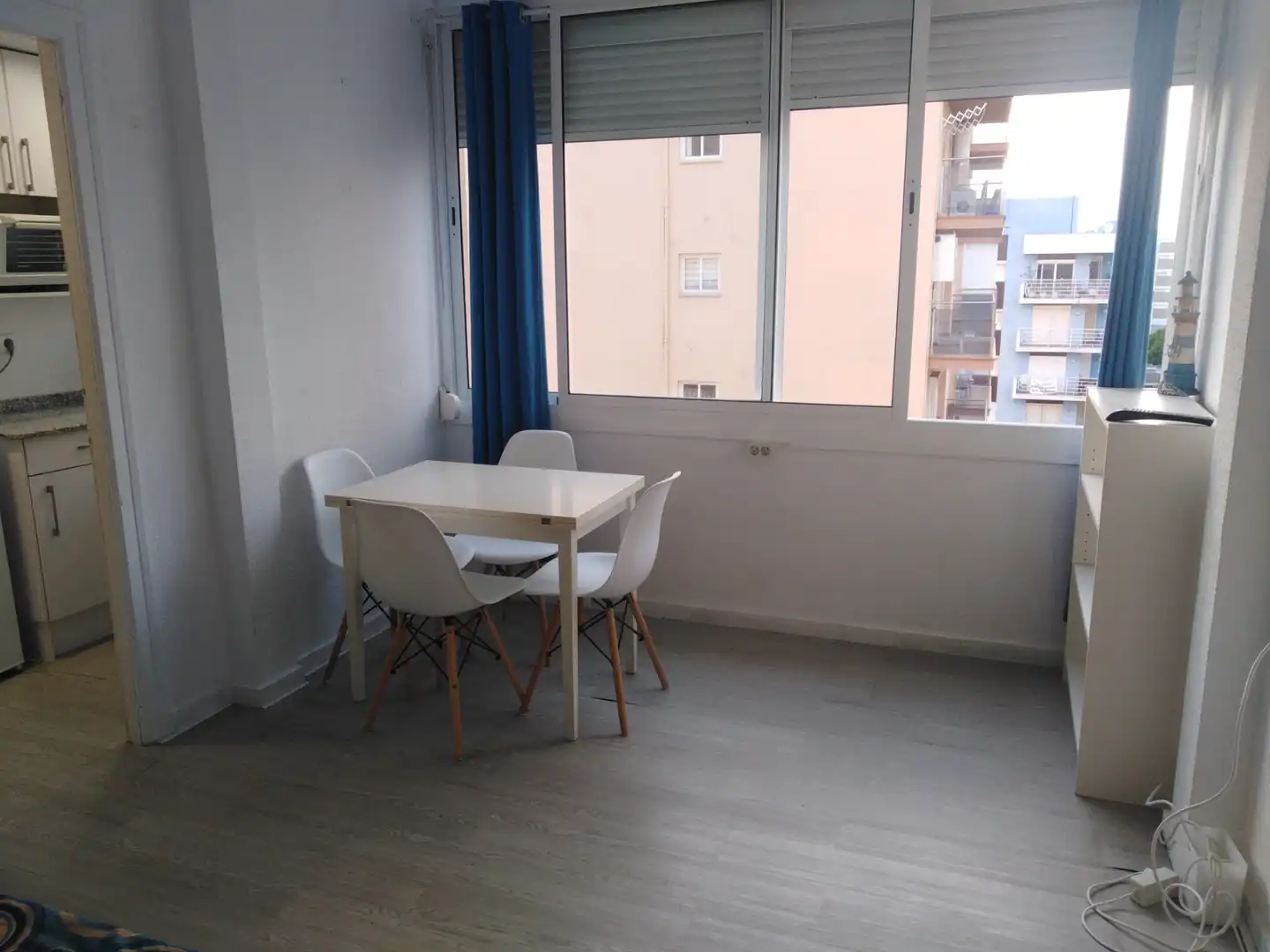Menjador de Loft de lloguer en Blanes amb Aire condicionat, Moblat i Rentadora