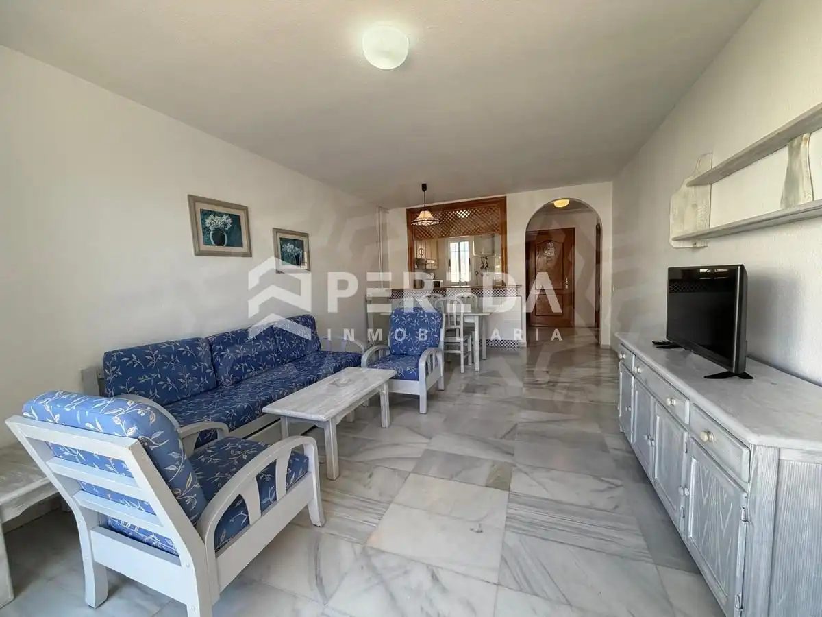 Sala de estar de Apartamento en venta en Roquetas de Mar con Aire acondicionado, Jardín privado y Terraza