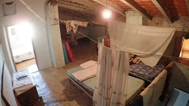 Finca rústica en venda en Crivillén amb Jardí privat