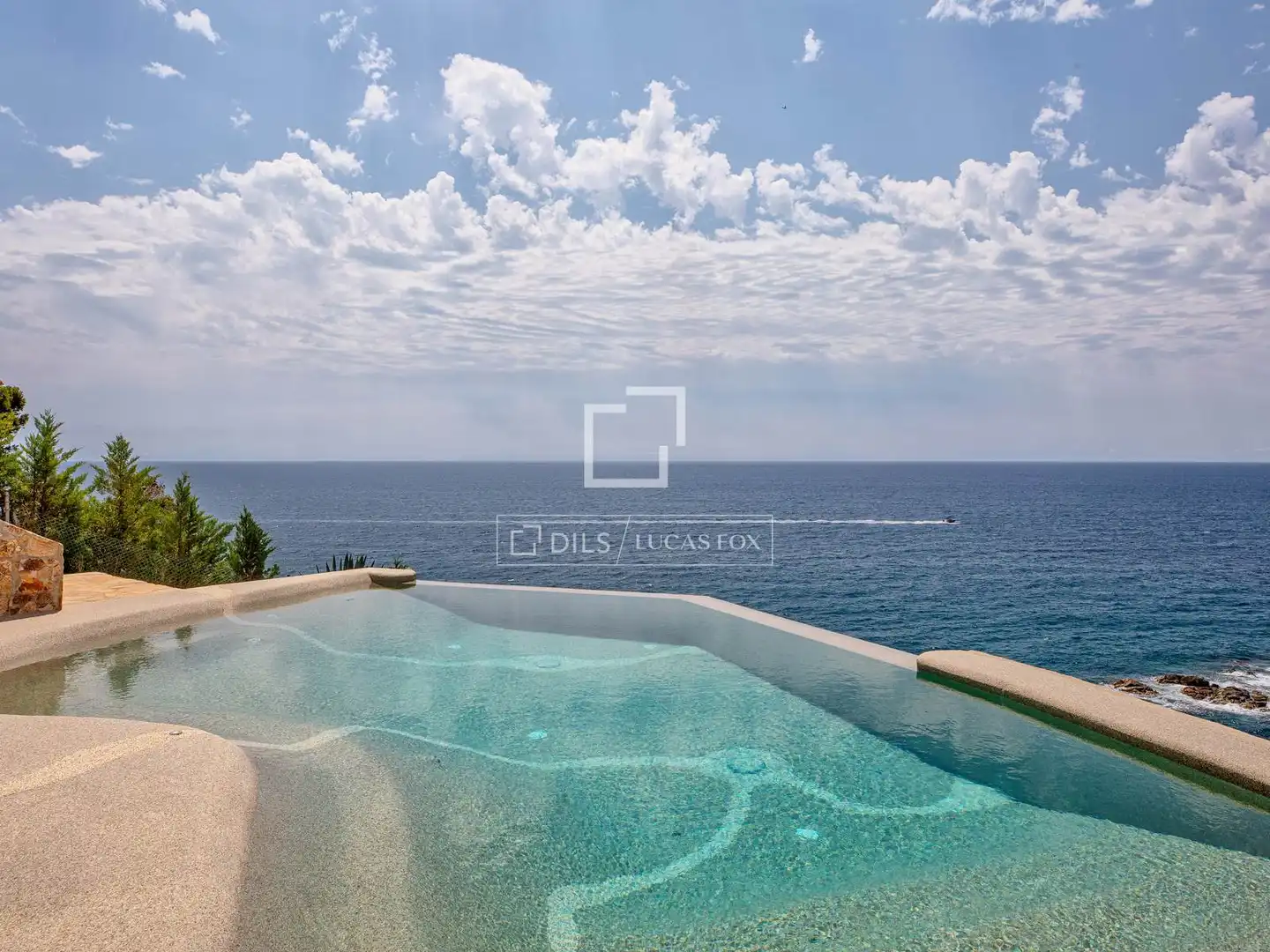 Piscina de Casa o xalet en venda en Lloret de Mar amb Aire condicionat, Jardí privat i Traster