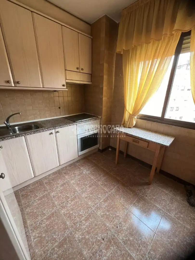 Cocina de Piso en venta en Madrid con Calefacción y Terraza
