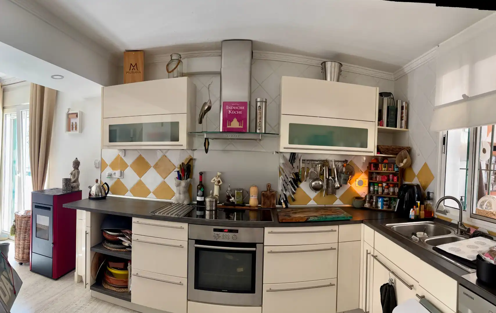 Cocina de Casa o chalet en venta en Alhaurín de la Torre con Aire acondicionado, Calefacción y Jardín privado