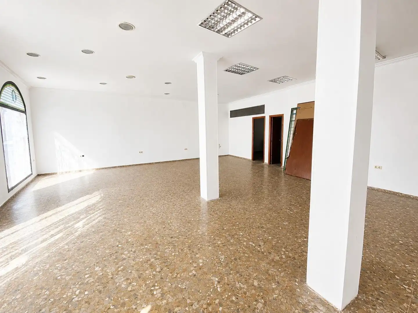 Gewerbefläche zum Verkauf in Calle ESPELETE, imagen 13