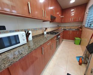 Kitchen of Planta baja for sale in Badalona  with Furnished, Oven and Microwave