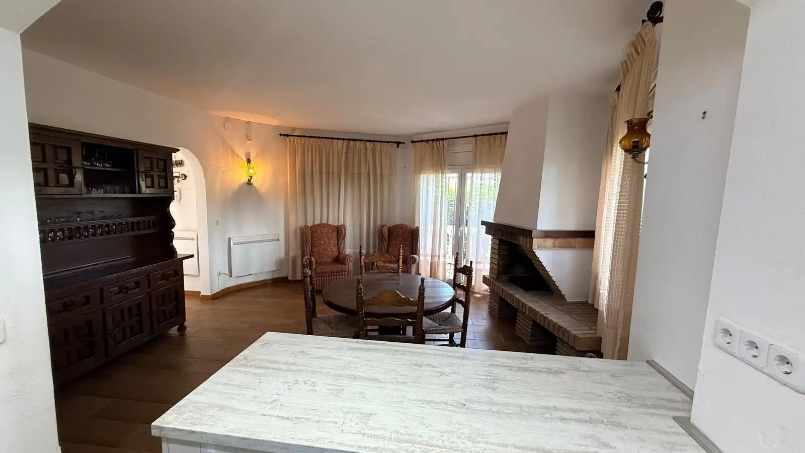 Sala de estar de Casa o chalet en venta en Empuriabrava con Calefacción, Jardín privado y Terraza