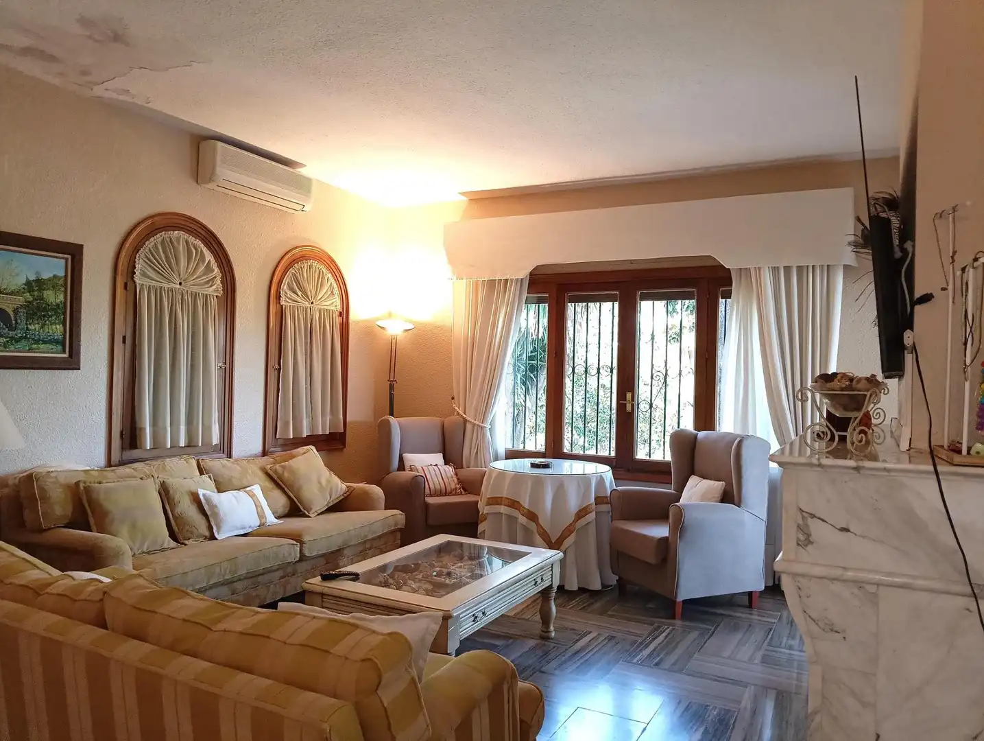 Sala d'estar de Casa o xalet en venda en El Bosque amb Piscina comunitària