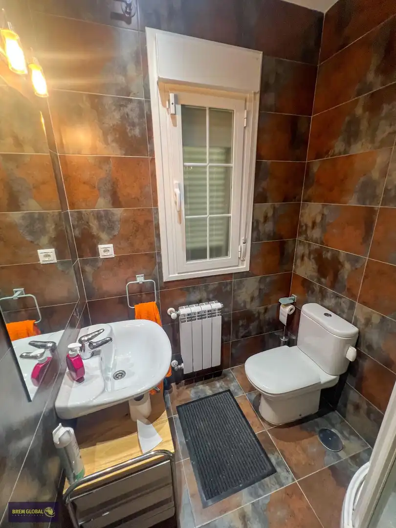 Semi-detached house with garden for sale in Calle Calle Mondalindo, imagen 26