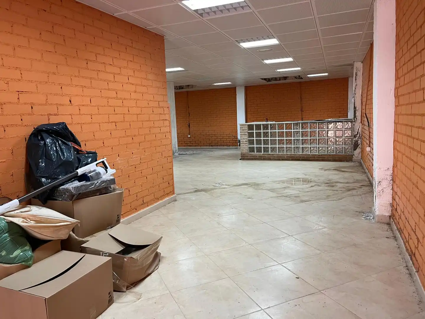 Wohnung zum Verkauf in Los Navalmorales mit Klimaanlage und Heizung