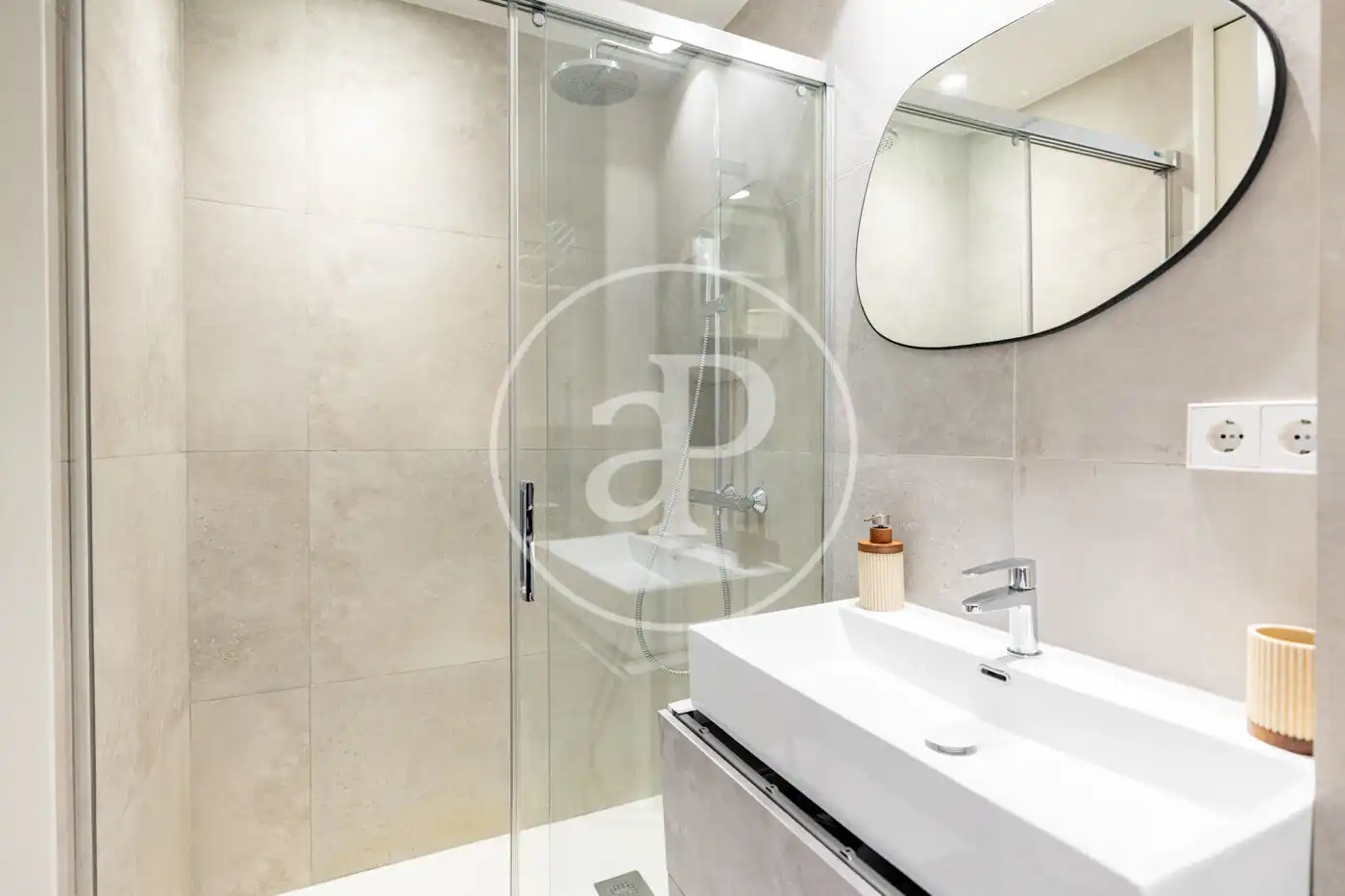 Baño de Piso en venta en Barcelona con Aire acondicionado y Calefacción