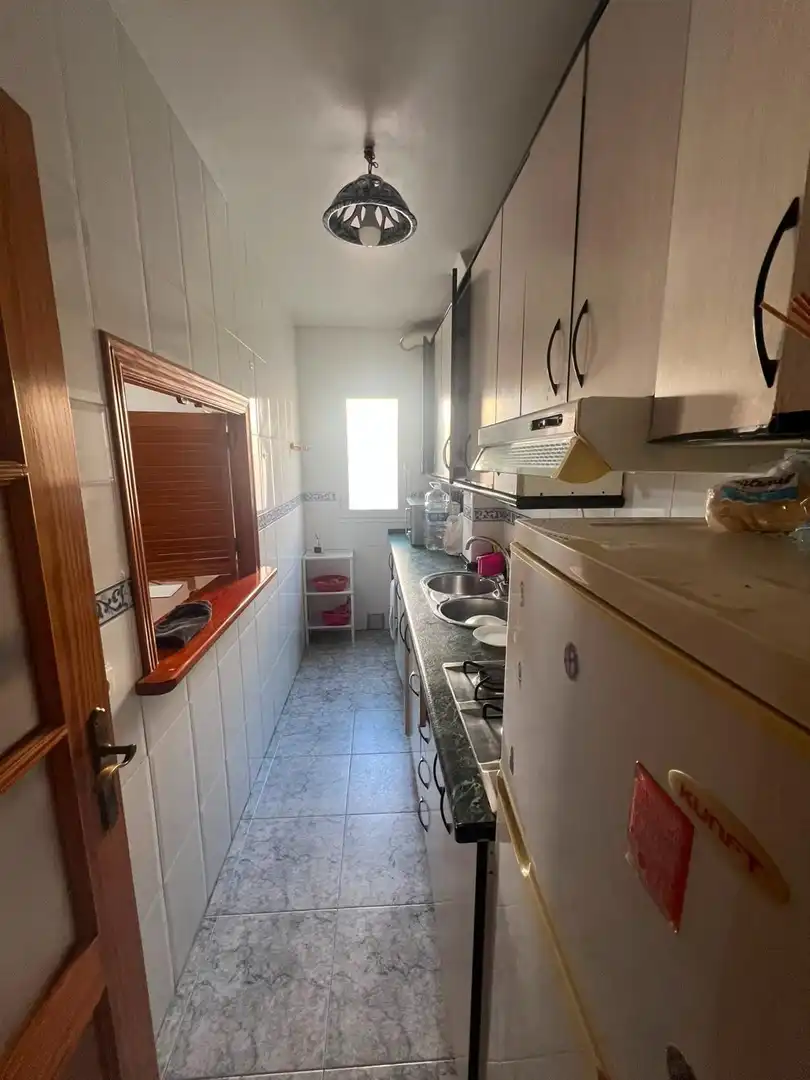 Apartament amb ascensor de lloguer a Ciudad Jardín - Tagarete - El Zapillo, imagen 4