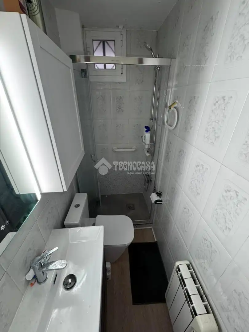 Baño de Piso en venta en Madrid con Aire acondicionado, Calefacción y Parquet
