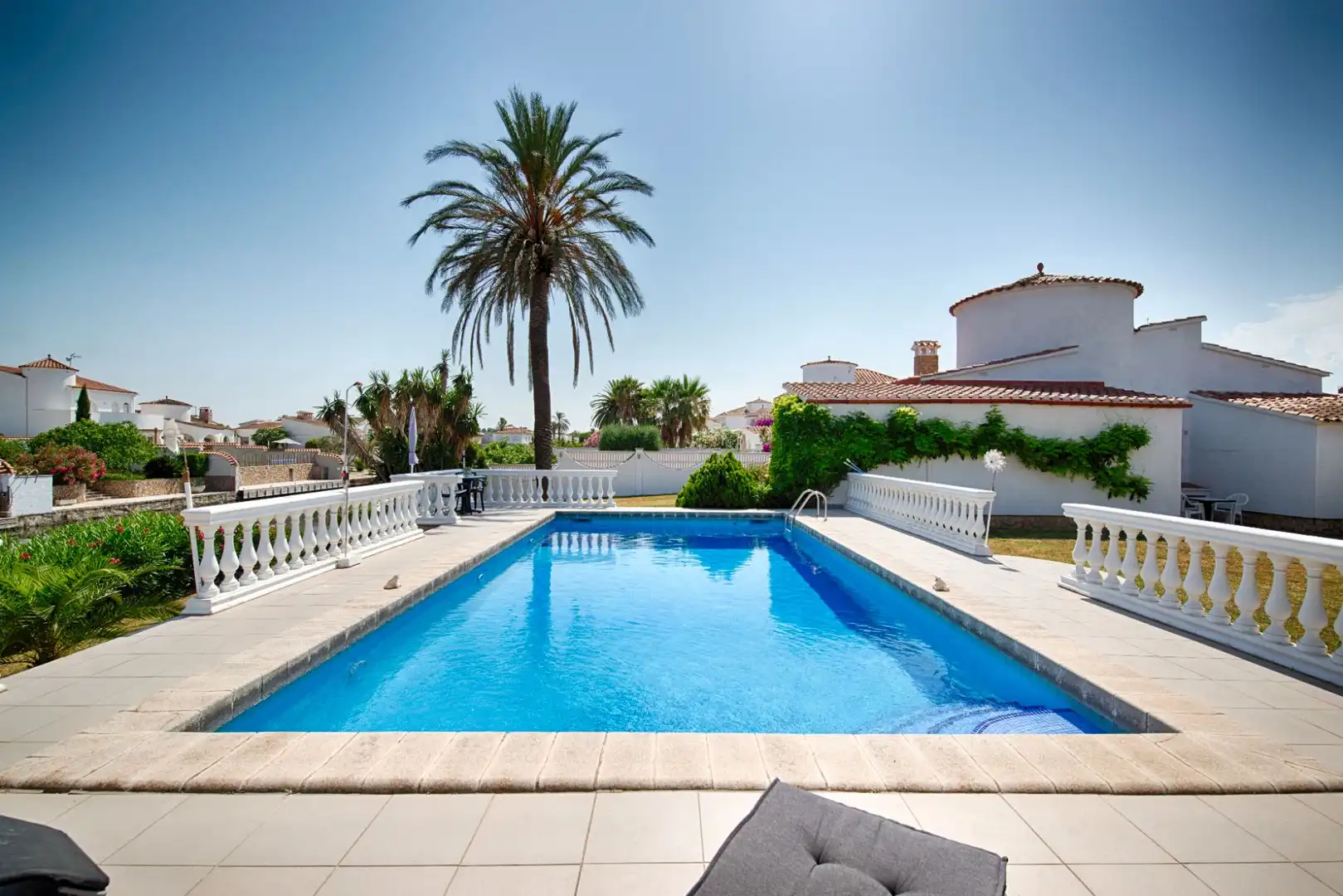 Piscina de Casa o xalet en venda en Empuriabrava