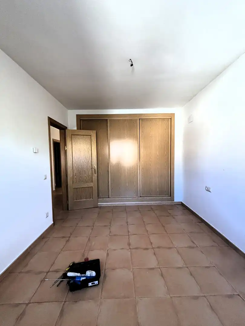 Dormitori de Casa o xalet en venda en Polán amb Aire condicionat, Calefacció i Jardí privat