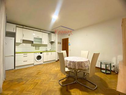 Kitchen of Flat for sale in  Madrid Capital  with Air Conditioner