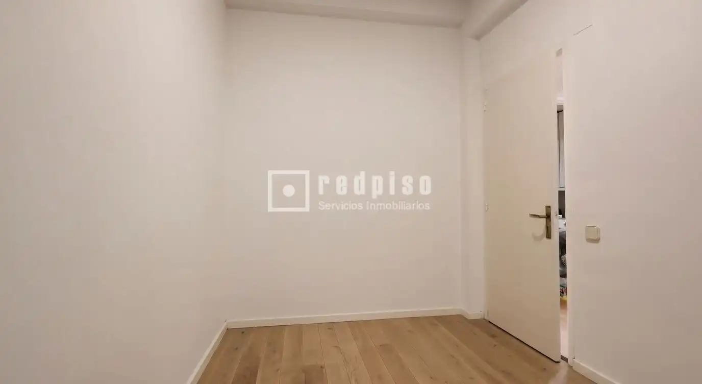 Piso en venta en de Ríos Rosas, Ríos Rosas - Nuevos Ministerios
