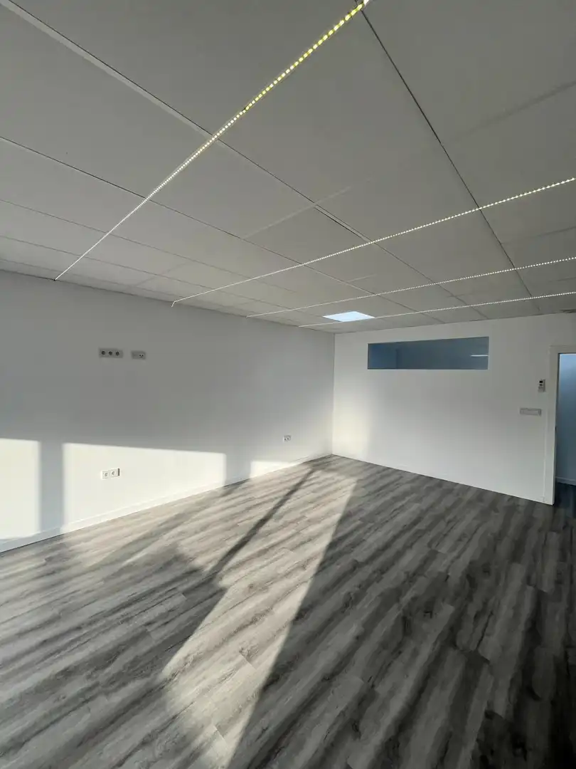 Oficina de alquiler en Elche / Elx